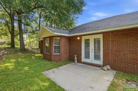 Exterior - 120 Jacob Dr, Crestview, FL 32536 photo 7 of 14