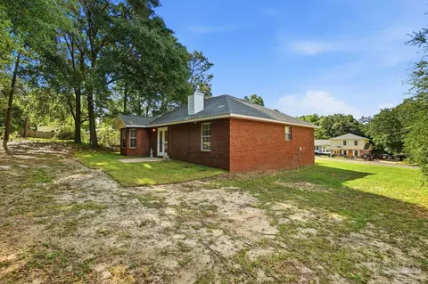 Exterior - 120 Jacob Dr, Crestview, FL 32536 photo 9 of 14
