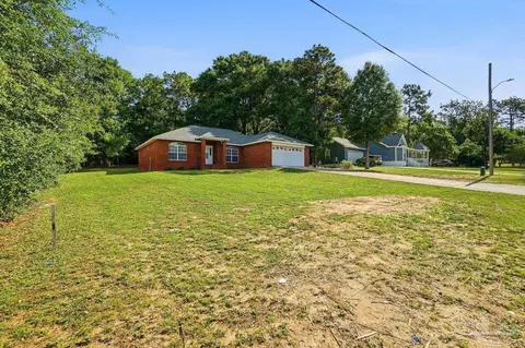 Exterior - 120 Jacob Dr, Crestview, FL 32536 photo 3 of 14