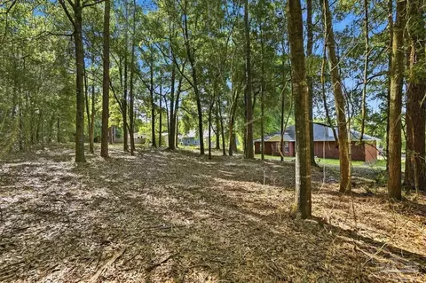 Exterior - 120 Jacob Dr, Crestview, FL 32536 photo 10 of 14