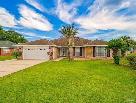 881 Lake Aire Dr, Pensacola, FL 32506