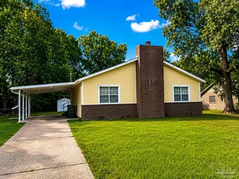 3030 Muldoon Rd, Pensacola, FL 32526