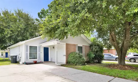 412 Oak Knoll Ln, Pensacola, FL 32506