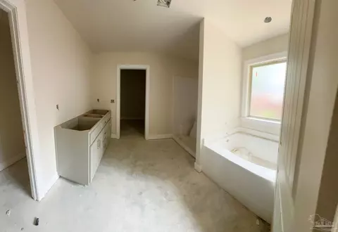 Entry Way - 5721 Lofty Pines Dr, Milton, FL 32570 photo 1 of 3