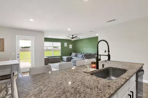 Kitchen - 7594 Saddlebrook Ave, Pace, FL 32571 photo 4 of 6
