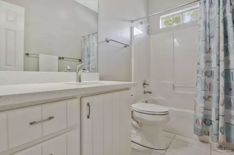 Bath - 5333 Rowe Trl, Pace, FL 32571 photo 5 of 6