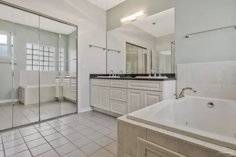 Bath - 5333 Rowe Trl, Pace, FL 32571 photo 4 of 6
