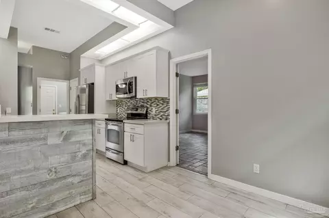 Kitchen - 5333 Rowe Trl, Pace, FL 32571 photo 1 of 4