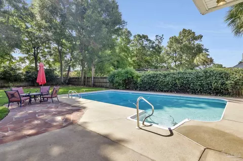 Exterior - 5333 Rowe Trl, Pace, FL 32571 photo 10 of 18