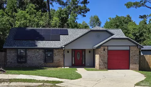 8182 Crystal Wells Pl, Pensacola, FL 32514