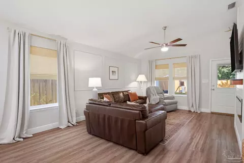 Living - 3036 N 13th Ave, Milton, FL 32583 photo 1 of 6