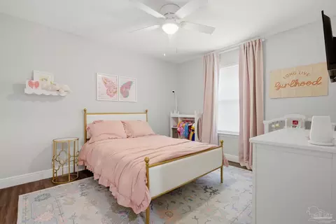Bedroom - 3036 N 13th Ave, Milton, FL 32583 photo 8 of 9