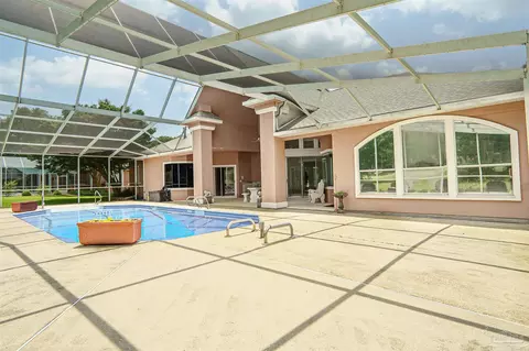 Exterior - 5542 Oakmont Dr, Pace, FL 32571 photo 7 of 13