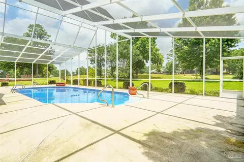 Exterior - 5542 Oakmont Dr, Pace, FL 32571 photo 3 of 13