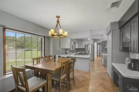 Dining - 5500 Baker Rd, Milton, FL 32570 photo 1 of 3