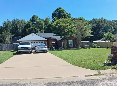 5309 Goshawk Dr, Milton, FL 32570
