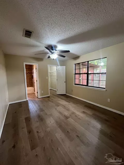 Bedroom - 5898 Independence Dr, Milton, FL 32570 photo 1 of 3