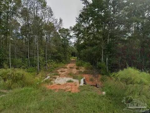 4536 Black Oak Rd, Milton, FL 32583