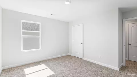 Bedroom - 5868 Tripletail Dr, Milton, FL 32583 photo 9 of 15