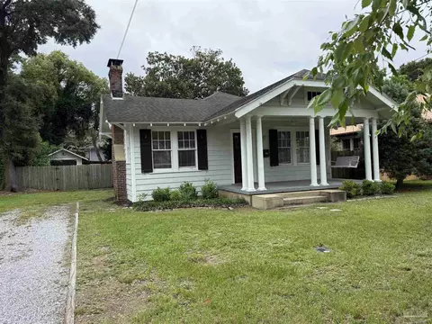 1517 E Gonzalez St, Pensacola, FL 32501