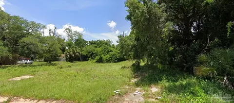24 W Bobe St, Pensacola, FL 32501