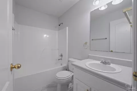 Bath - 4779 Winterdale Dr, Pace, FL 32571 photo 5 of 6