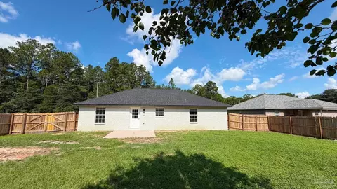 Exterior - 5386 Traci Dr, Milton, FL 32583 photo 3 of 10