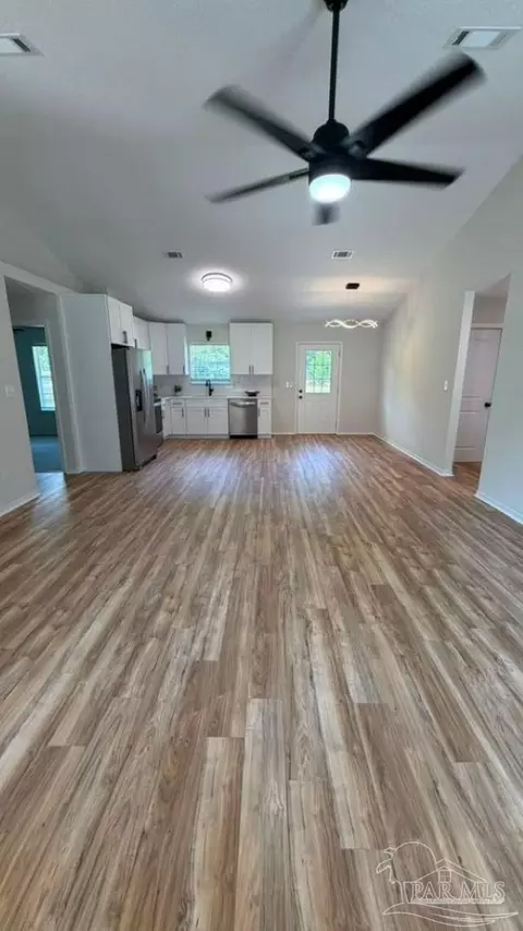 Living - 5386 Traci Dr, Milton, FL 32583 photo 2 of 4