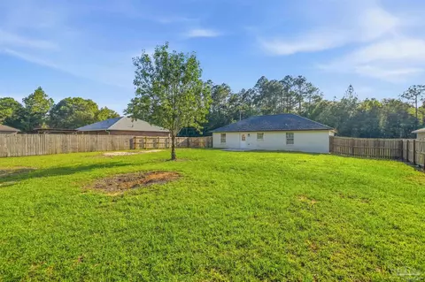 Exterior - 5386 Traci Dr, Milton, FL 32583 photo 8 of 10