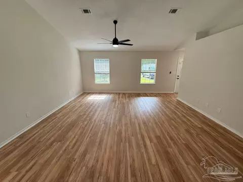 Living - 5386 Traci Dr, Milton, FL 32583 photo 1 of 4