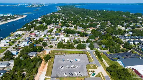 5700 Monterey Ave, Pensacola, FL 32507