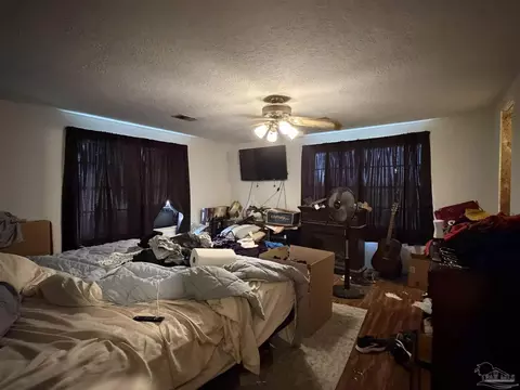 Bedroom - 6693 Camp Henderson Rd, Jay, FL 32565 photo 2 of 2