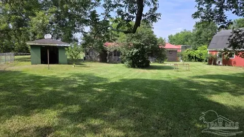 Exterior - 6693 Camp Henderson Rd, Jay, FL 32565 photo 4 of 12