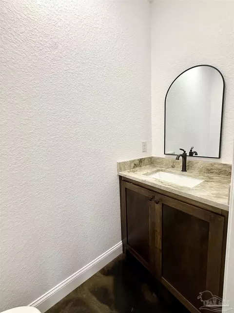 Bath - 13748 N Hwy 87, Jay, FL 32565 photo 6 of 6