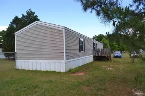 4619 Thoroughbred Dr, Milton, FL 32583 photo 2