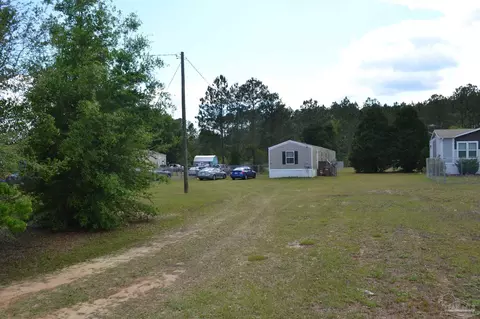 4619 Thoroughbred Dr, Milton, FL 32583 photo 5