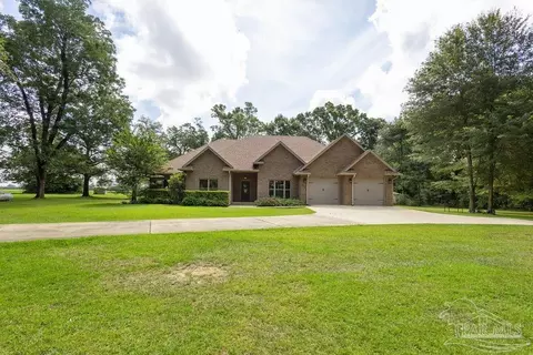 Exterior - 4254 Spring St, Jay, FL 32565 photo 6 of 14