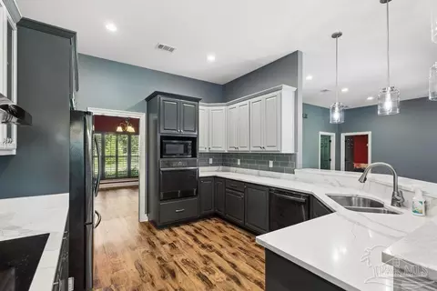 Kitchen - 4254 Spring St, Jay, FL 32565 photo 1 of 5
