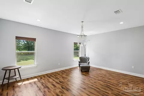 Living - 4254 Spring St, Jay, FL 32565 photo 2 of 4