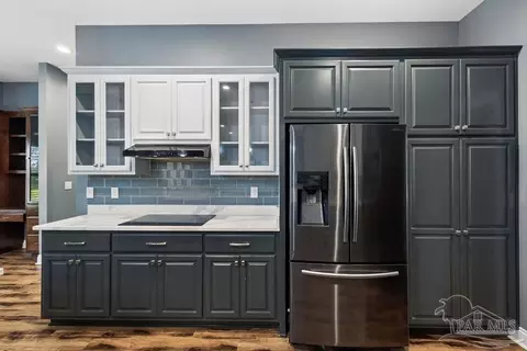 Kitchen - 4254 Spring St, Jay, FL 32565 photo 3 of 5
