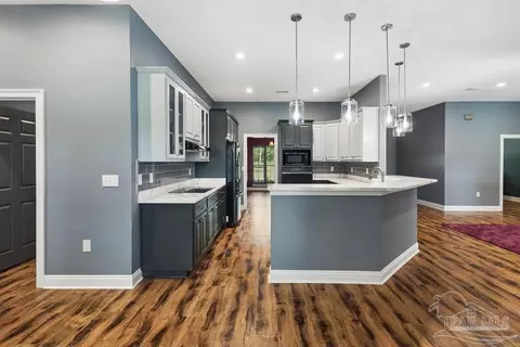 Kitchen - 4254 Spring St, Jay, FL 32565 photo 5 of 5