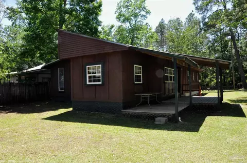 Exterior - 3420 Balaton Ave, Milton, FL 32583 photo 7 of 11