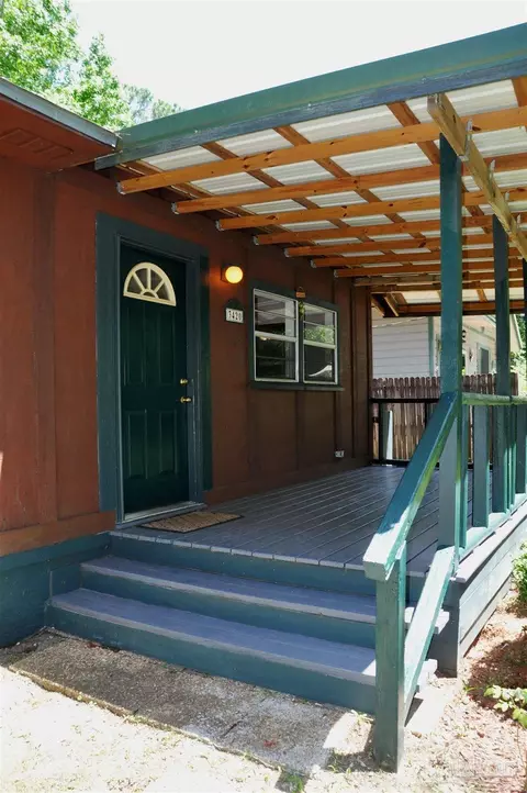 Exterior - 3420 Balaton Ave, Milton, FL 32583 photo 3 of 11
