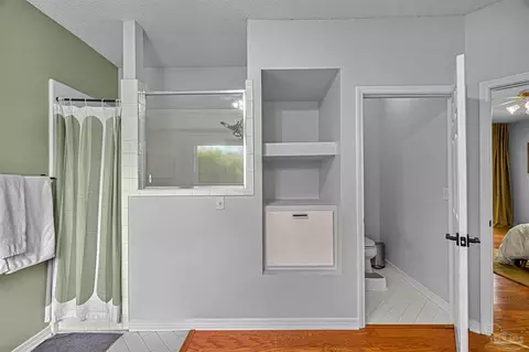 Bath - 3068 Killarney Dr, Pace, FL 32571 photo 3 of 6
