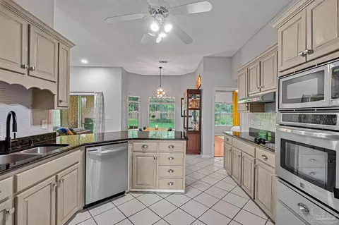 Kitchen - 3068 Killarney Dr, Pace, FL 32571 photo 3 of 4