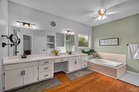 Bath - 3068 Killarney Dr, Pace, FL 32571 photo 1 of 6