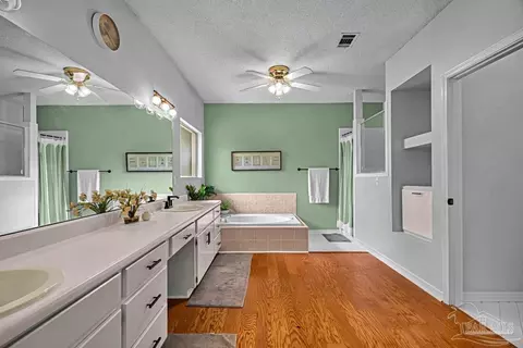 Bath - 3068 Killarney Dr, Pace, FL 32571 photo 4 of 6