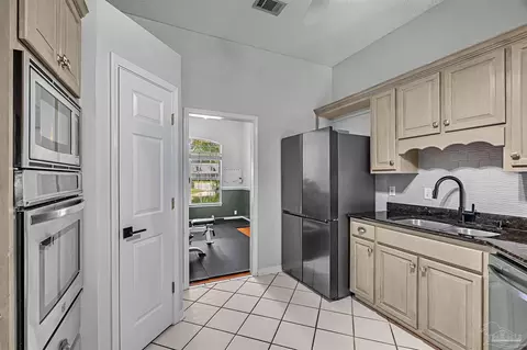 Kitchen - 3068 Killarney Dr, Pace, FL 32571 photo 2 of 4