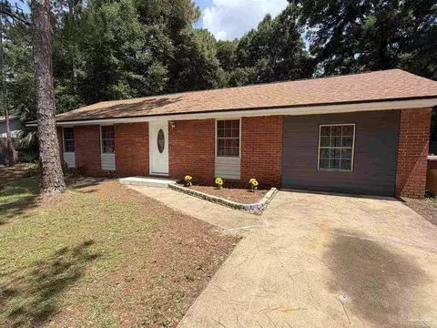 6754 Trailride N, Milton, FL 32570