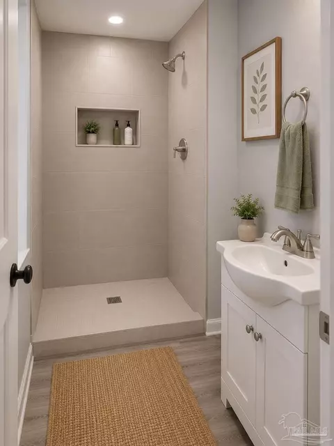 Bath - 5530 Hamilton Bridge Rd, Milton, FL 32570 photo 6 of 6